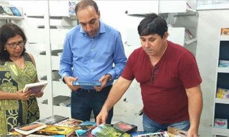 Prefeitura de Quatro Marcos adquire novos livros para biblioteca pública do município