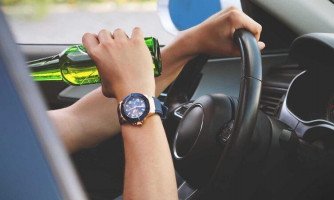Sancionada lei que aumenta pena para motorista que dirigir sob efeito de álcool