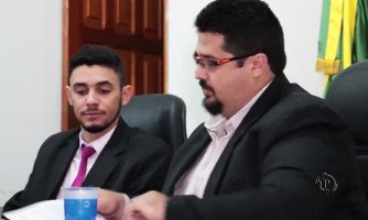 Vereadores aceitam representação com pedido de cassação do mandato de Oswaldo Alvarez