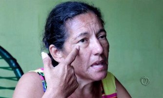 Dona de casa perde a visão em procedimento na Caravana da Transformação e busca na Justica nova cirurgia