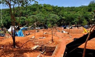 Garimpeiros invadem novamente a Serra do “Caldeirão” em Pontes e Lacerda