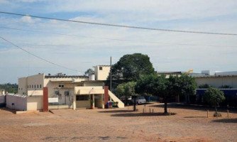 Prefeito busca apoio do Governo Federal para reabrir frigorífico em Quatro Marcos