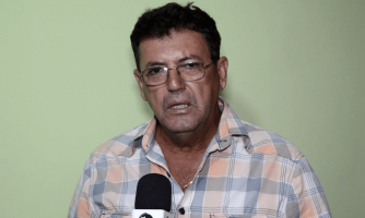 Prefeito admite erros no reajuste da tarifa de água; mas quer receber fatura com valor abusivo