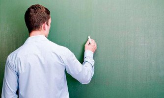 Promotora recomenda que prefeito deixe de promover festa e invista em educação