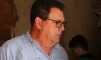 Justiça determina que servidor transferido pelo prefeito Joel Marins retorne ao cargo