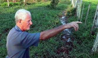 Fossa de Cadeia contamina Meio Ambiente e causa transtornos a moradores