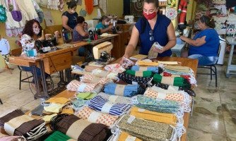 Equipe do CRAS de Indiavaí confecciona e entrega mais de 1.100 máscaras de proteção