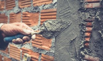 Prefeitura poderá contratar servente de pedreiro através de empresa de Barra do Bugres