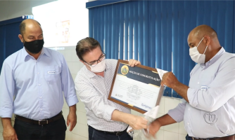 Diretoria da Coopnoroeste recebe homenagem da AL-MT
