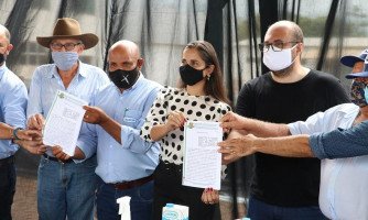 Coopnoroeste recebeu equipamentos agrícolas em apoio a produção de leite