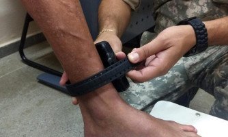 Sancionada lei que obriga reeducando a pagar por uso de tornozeleira