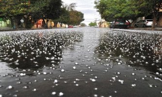 Araputanga e outra 65 cidades de Mato Grosso têm alerta para granizo
