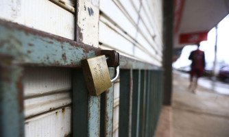 Rejeitado projeto para “super feriado”, Ministério Público pode acionar Justiça por “lockdown”