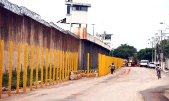 Vacinação de presos antes de policiais e servidores causa revolta em Mato Grosso