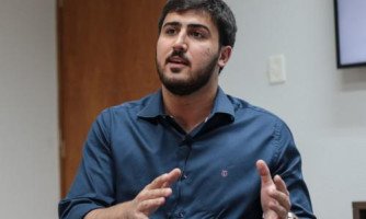 Deputado acusa Estado por 