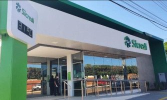Sicredi reinaugura agência em Conquista D’Oeste com estrutura repaginada