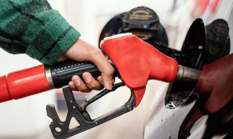 Petrobras confirma novo aumento da gasolina e do diesel a partir desta terça-feira