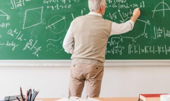 TCE libera gestores pagarem adicionais e indenizações para professores