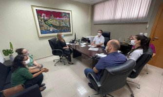 Equiparação salarial dos nutricionistas de Mato Grosso é defendida por Gimenez