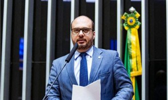 Golpistas usam foto de deputado federal para pedir dinheiro às Prefeituras