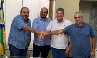 Dr. Leonardo é recebido em Pontes e Lacerda pelo prefeito Alcino, deputado Moretto e vereadores