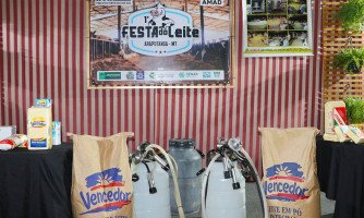 Shows, palestras, exposição de produtos lácteos e artesanatos marcam 1ª Festa do Leite em Araputanga
