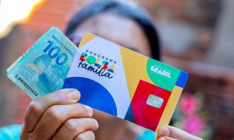 Caixa começa a pagar Bolsa Família com adicional de R$ 150