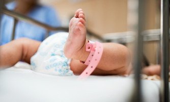 Com superlotação nas UTIs pediátricas, municípios são notificados para protocolo de urgência