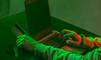 Detran alerta para golpe na emissão de CNH e site falso de compra de veículos de leilão