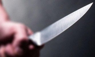 Filha mata pai de 72 anos a facadas após ser acusada de furtar cartão do SUS