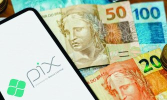 Banco Central anuncia mudanças no funcionamento do Pix no celular