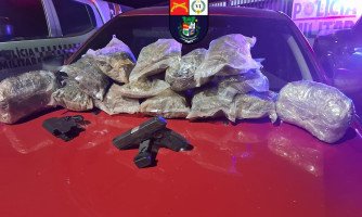 PM persegue carro com drogas e prende 3 por tráfico em Lambari D’Oeste