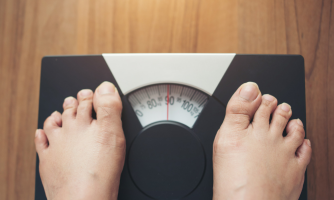 Um a cada três brasileiros vive com obesidade, mostra relatório global