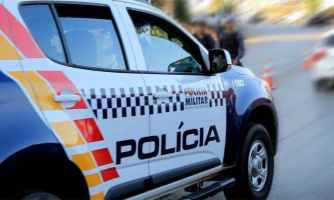 Homem flagra traição e mata mulher e amante com facadas em Quatro Marcos