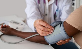 Pressão 12 por 8 passa a ser considerada pré-hipertensão; entenda