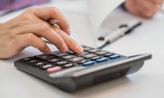 Economia brasileira cresce 2,3% em 2025, revela IBGE