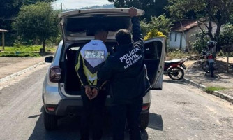 Homem que espancou mulher na frente da filha após bebedeira é preso em Reserva do Cabaçal