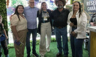 Governador Otaviano Pivetta visita stand de Reserva do Cabaçal na FIT Pantanal 2026