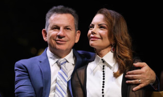 PF apreende passaportes de Mauro Mendes e Virginia em investigação sobre suposto desvio milionário