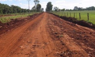 Jauru restaura 95% das estradas do município