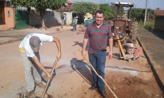 Vereador Joilson  acompanha obras de sua indicação