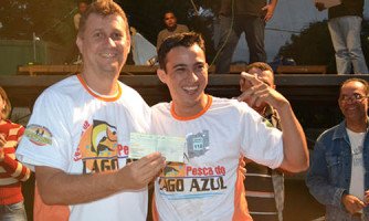 Participante de Mirassol D’Oeste ganha Festival de Pesca do Lago Azul de Araputanga