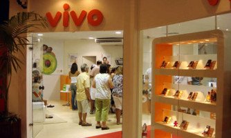 Vivo é condenada a pagar 40 mil por mensagens de adultério