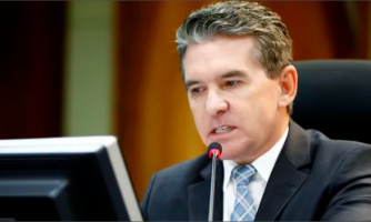 Juiz afasta conselheiro acusado de pagar R$ 4 milhões por vaga no TCE