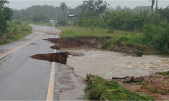 Chuva intensa durante a noite causa estragos em Mirassol D’Oeste