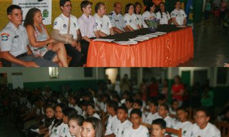 Alunos integrados ao PROERD participam de formatura em Araputanga