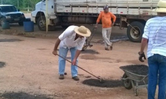 Prefeitura realiza operação Tapa Buracos em Porto Esperidião