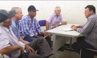 Prefeitura instala Gabinete em Cachoeirinha e povo é recebido pelo prefeito