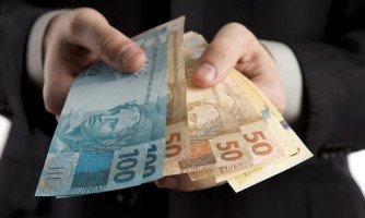 FEX a municípios será para pagar salários e fornecedores, diz presidente da AMM