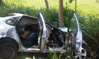 Colisão entre carreta e carro deixa três mortos na BR-174, próximo a Glória D'Oeste